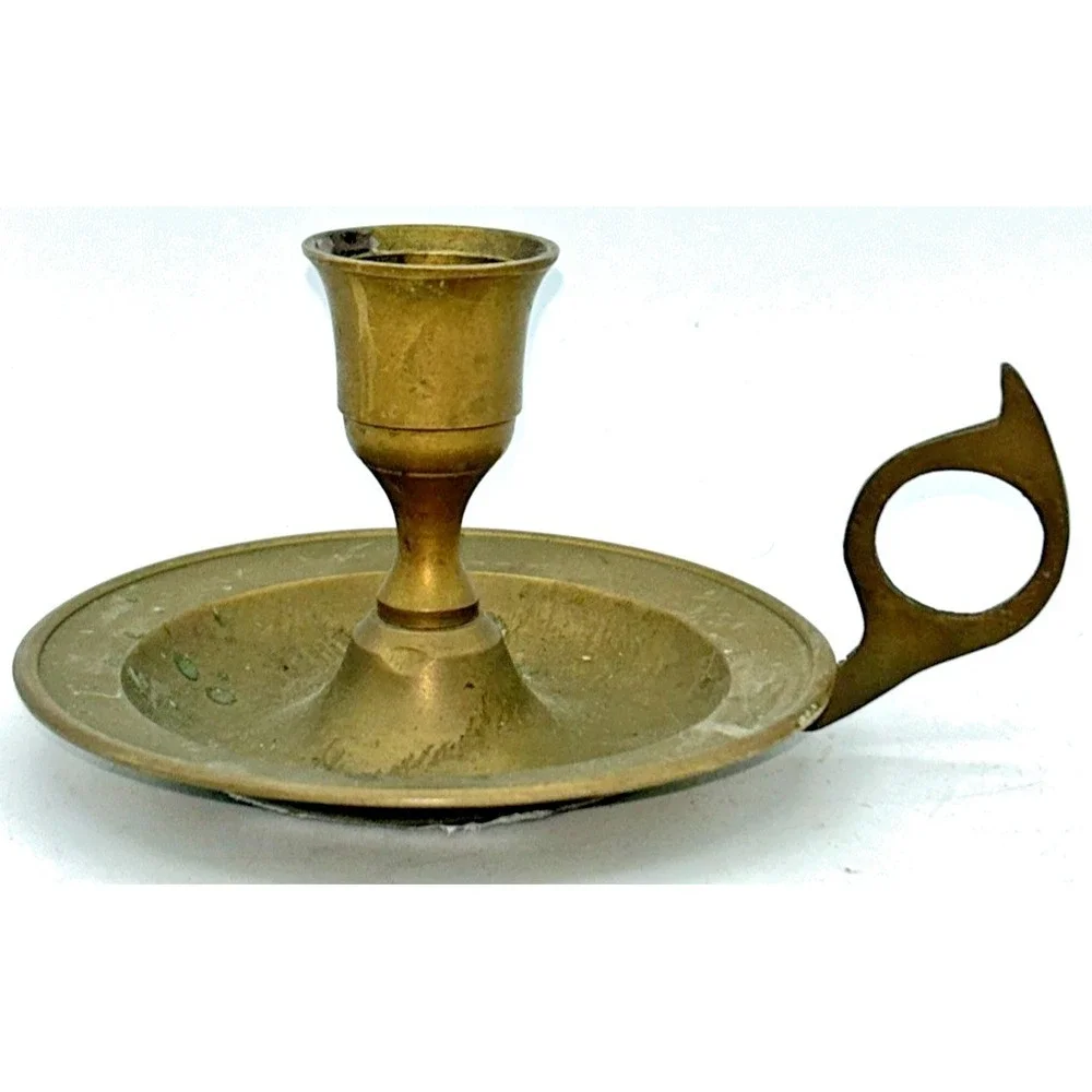 Vintage candle holder‎ brass loop handle, thumb rest, drip tray 5.5